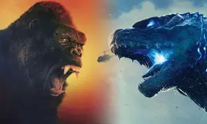 Kong y Godzilla se enfrentan en una batalla épica. Un helicóptero sobrevuela la escena.