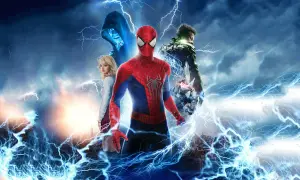 Spider-Man, Gwen Stacy, Electro y Green Goblin en una tormenta eléctrica. El arte de the amazing spider-man comic es épico.