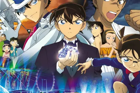 El **detective Conan final** se acerca. Conan sostiene un cristal mientras otros personajes observan, con una ciudad iluminada de fondo.