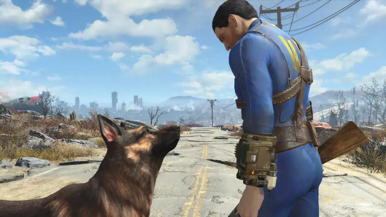 Un superviviente con traje azul de Vault-Tec y su fiel perro se miran en un camino desolado, listos para enfrentar los requisitos de Fallout 4.