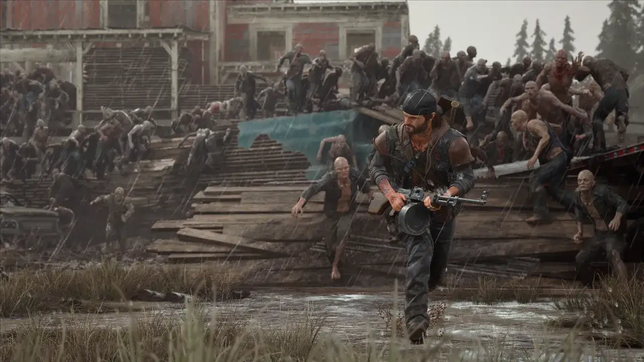 Un hombre corre con un arma mientras una horda de infectados lo persigue. Una escena de acci&oacute;n intensa de la Days Gone gu&iacute;a.