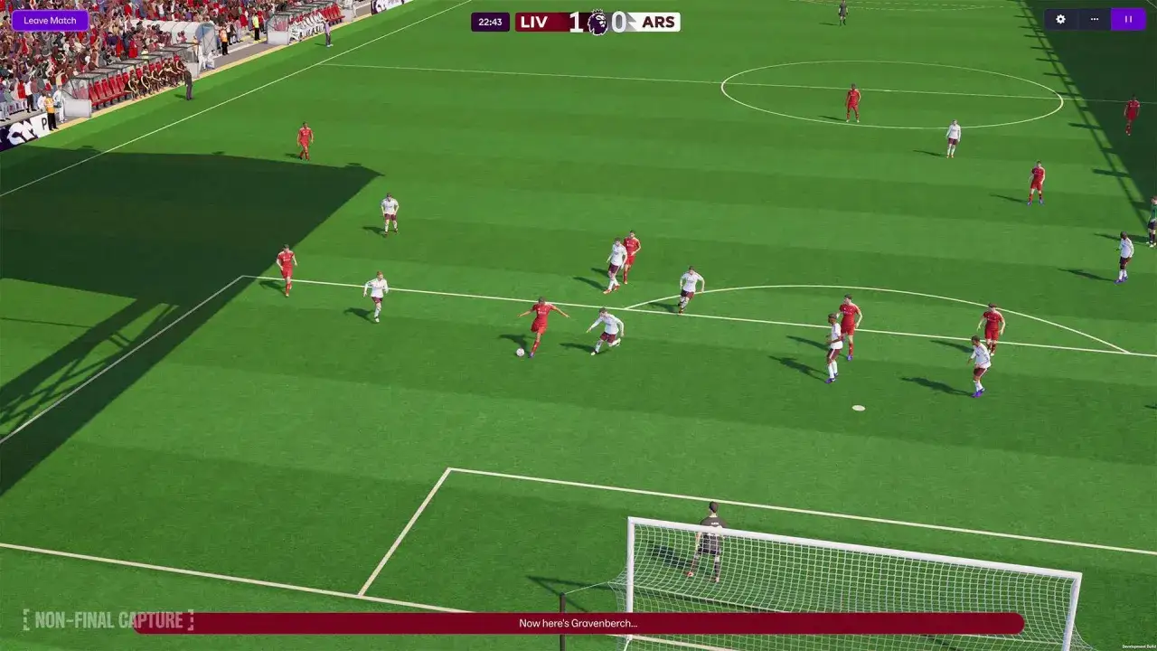 Jugadores en un partido de f&uacute;tbol virtual, con el marcador LIV 1-0 ARS. Una escena t&iacute;pica de football manager 2026.